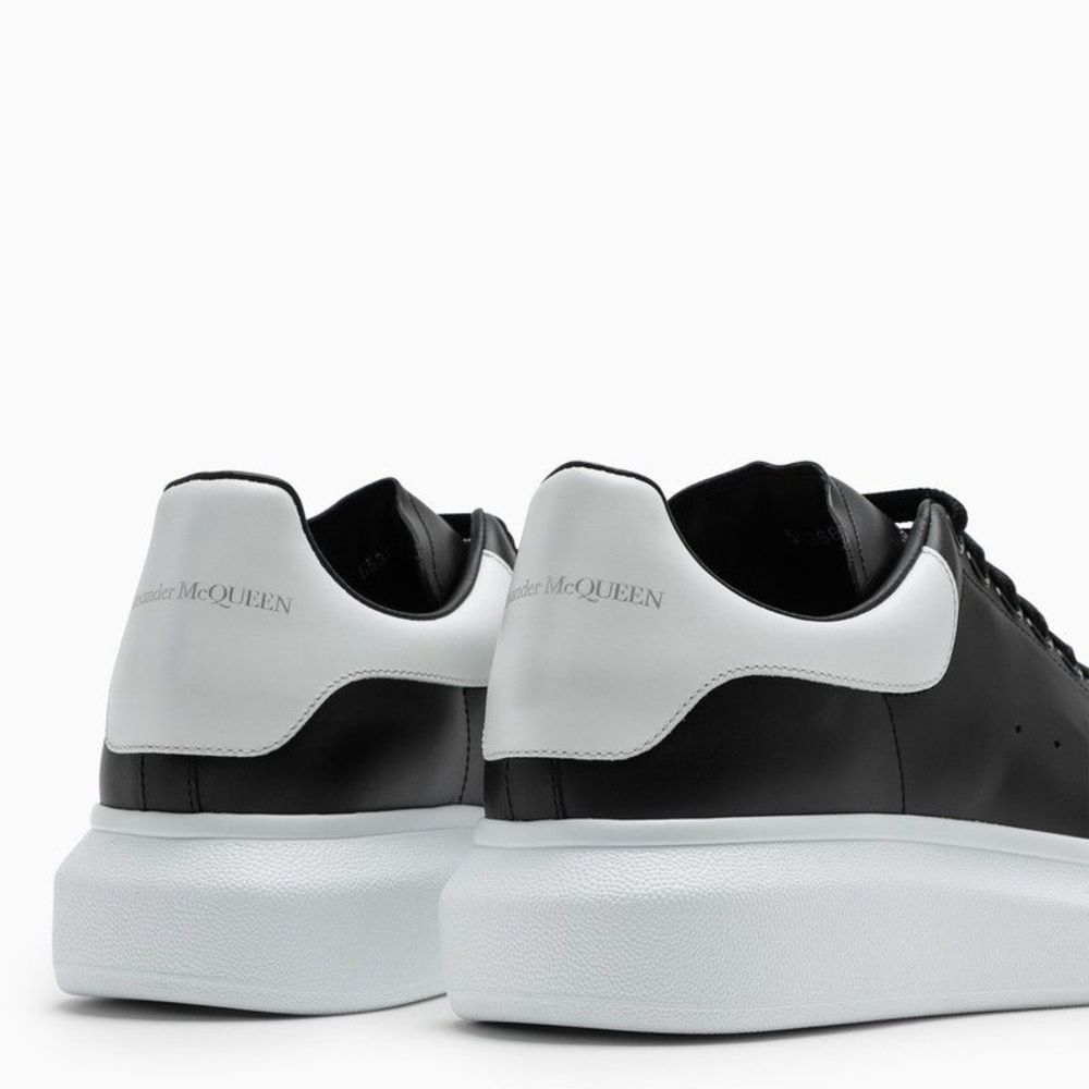 Alexander Mcqueen Black/White Oversized Sneakers - Picture 5 of 5